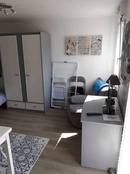 Studio Au Coeur Des Minimes A La Rochelle Ла-Рошель Екстер'єр фото